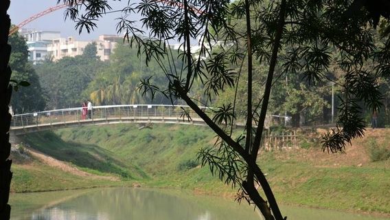 Gulshan Society Lake Park