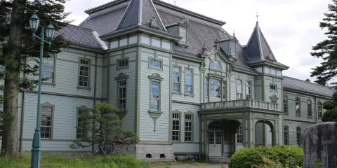 舊米沢高等工業學校本館