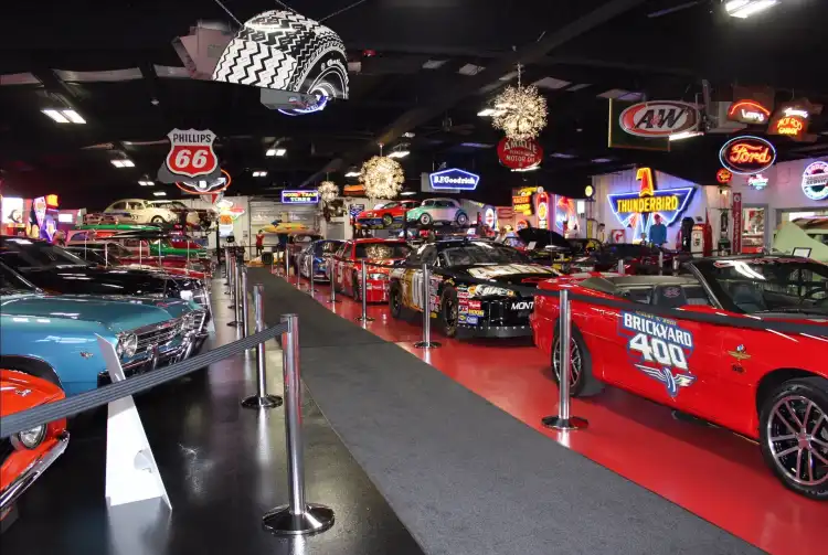 Hotels in Center Township