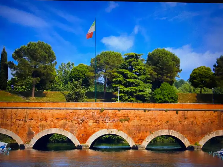 Hotels near Ponte dei Voltoni