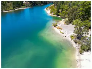 Black Diamond Lake