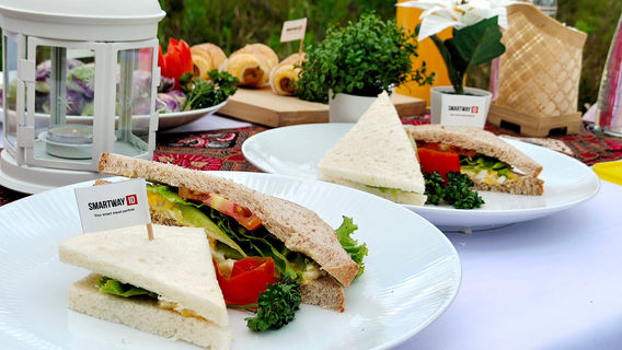 Smartway Tours by PT Bagus Bahagia Bersama