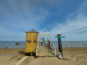 Pantai Duta Pemedas Samboja