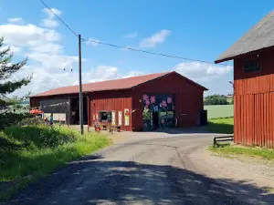 Palstorp äventyrsgård och skogsby
