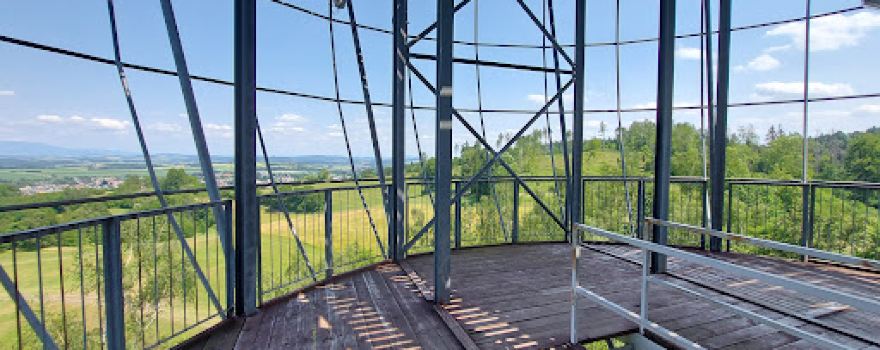 Vyhlídková věž na skokanskem můstku
