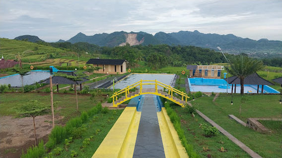 WISATA SIDE LAND KADUELA