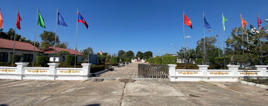 Nouhak Phoumsavanh Memorial Park