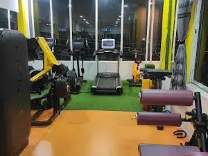 Life Fitness Gym