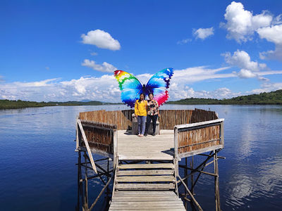 Wisata Danau Laet