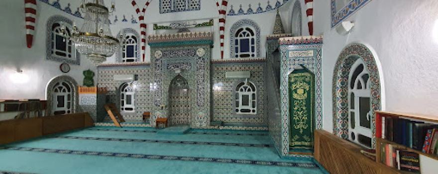 Çamlık Cami