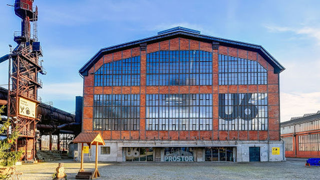 The Small World Of Technology U6