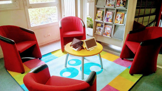 Library Pablo-Neruda