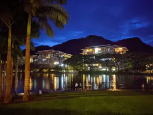 Hamilo Coast