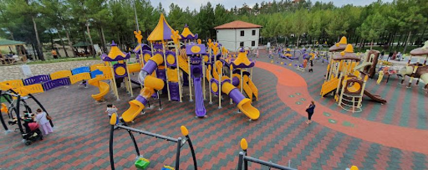 Gölhisar Municipality Martyrs' Park