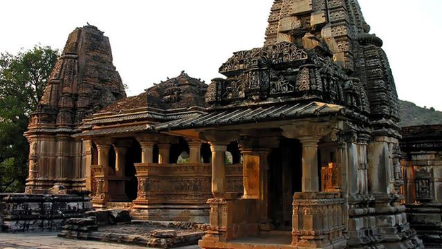 Sahasrabahu Twin Temples