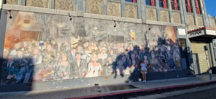 Hotel in zona Hollywood Murals-You Are the Star