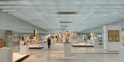 盧浮宮朗斯分館