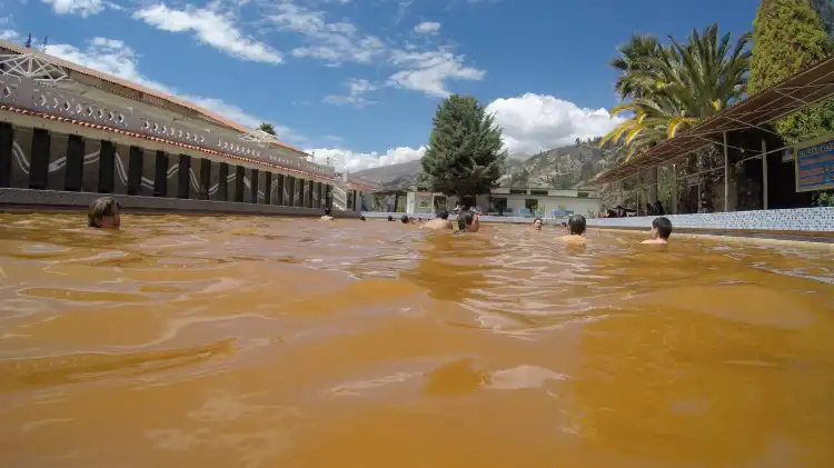Hotels near Huaraz laguna radian