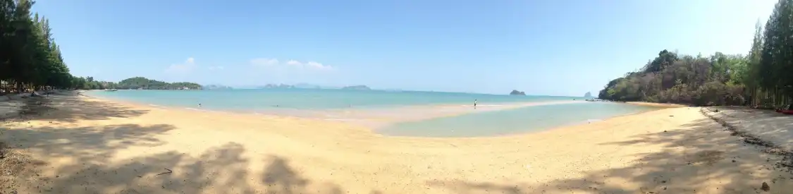 Hotels near Pasai Beach