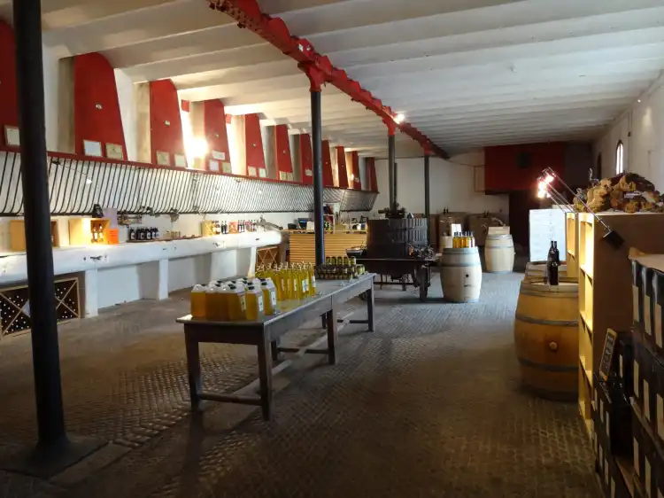 Hôtels à : Villeneuve-lès-Maguelone