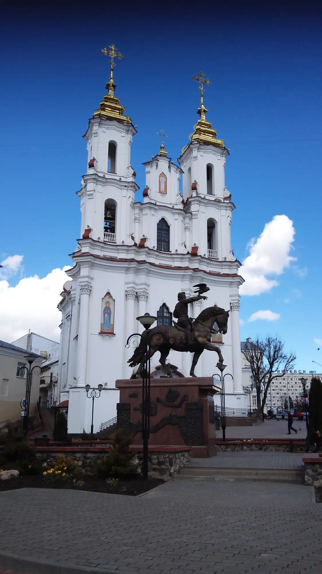 Hotels near Monument to the Great Duke Algirdas