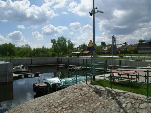 Port Lomza