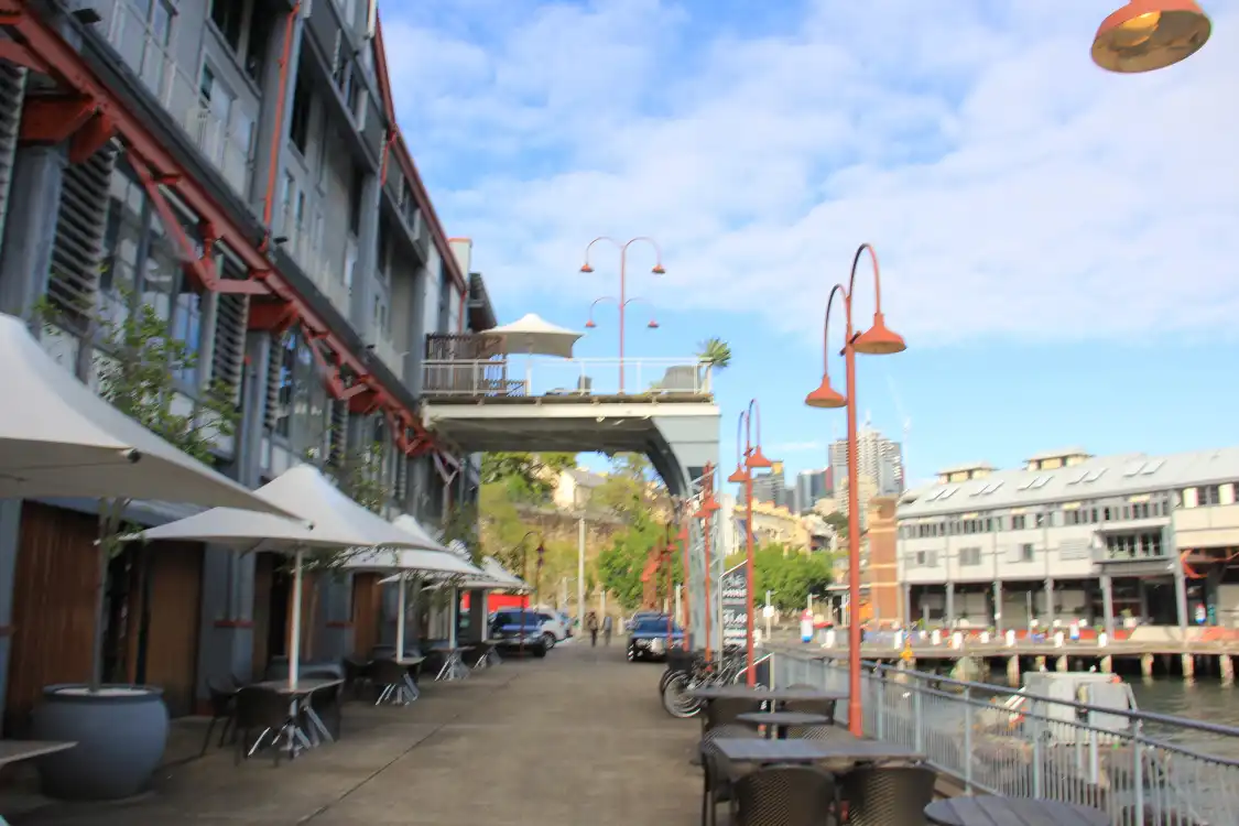 Hotels near Walsh Bay