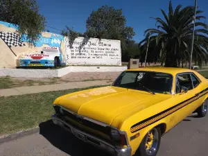 Monumento a Roberto Mouras