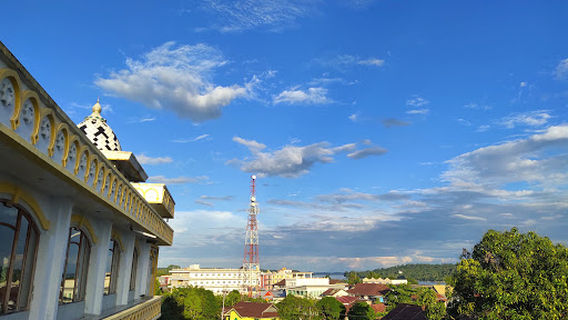 Masjid Agung Al - Mu’awwanah