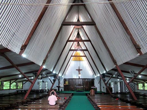 Gereja Katedral Salib Suci Agats