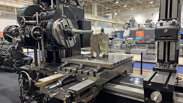 ヤマザキマザック工作機械博物館