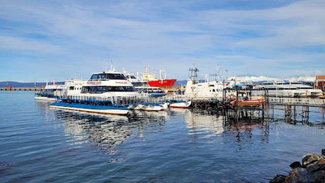 Latitud Ushuaia Travel