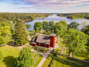 Skållerud church