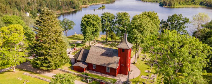 Skållerud church