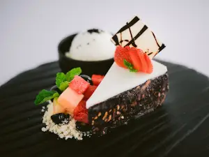 Warnakali Restaurant