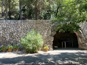 Campanet Caves