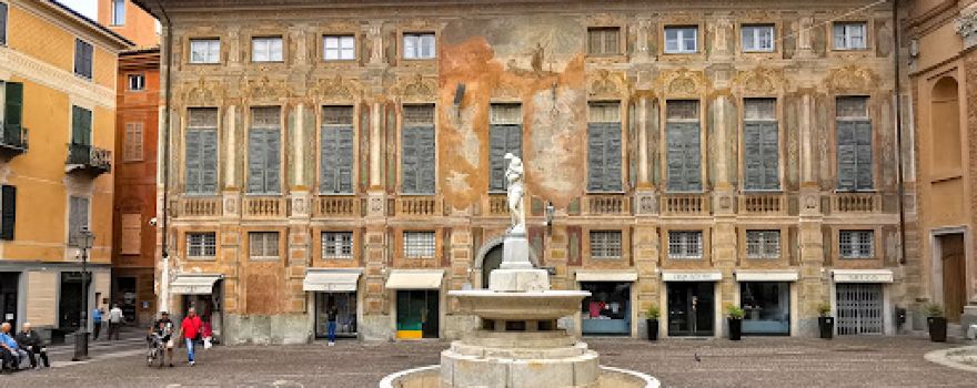Piazza Delle Piane