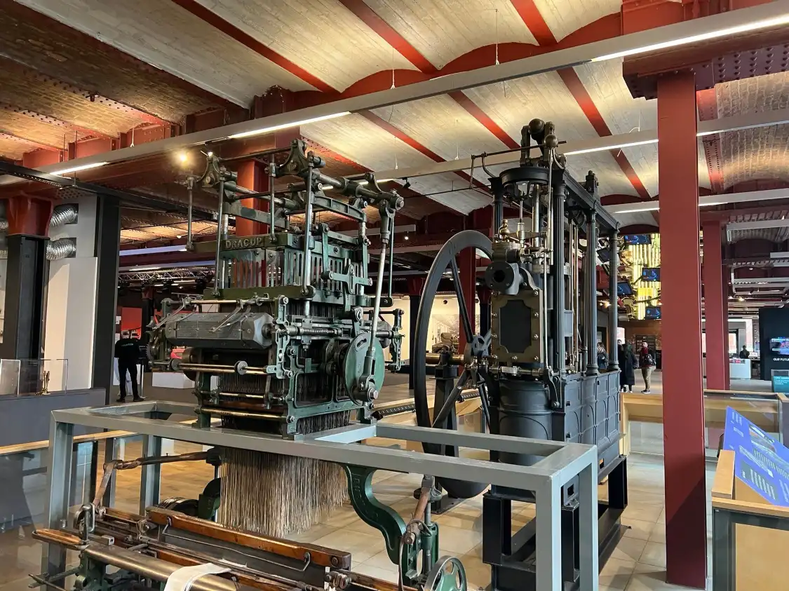 Hotels near Science and Industry Museum