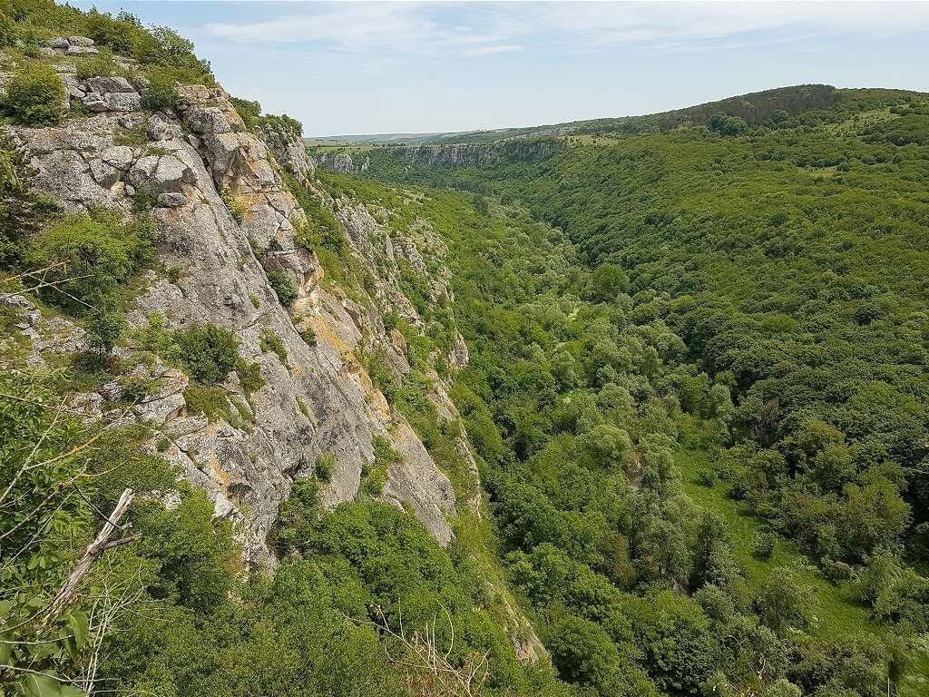 Orlova Chuka Cave