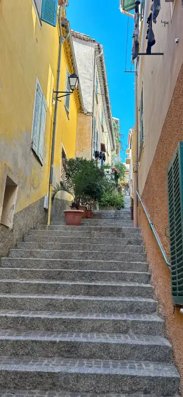 Hotels near Les Musees de La Citadelle