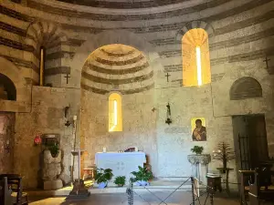 Eremo di San Galgano in Montesiepi