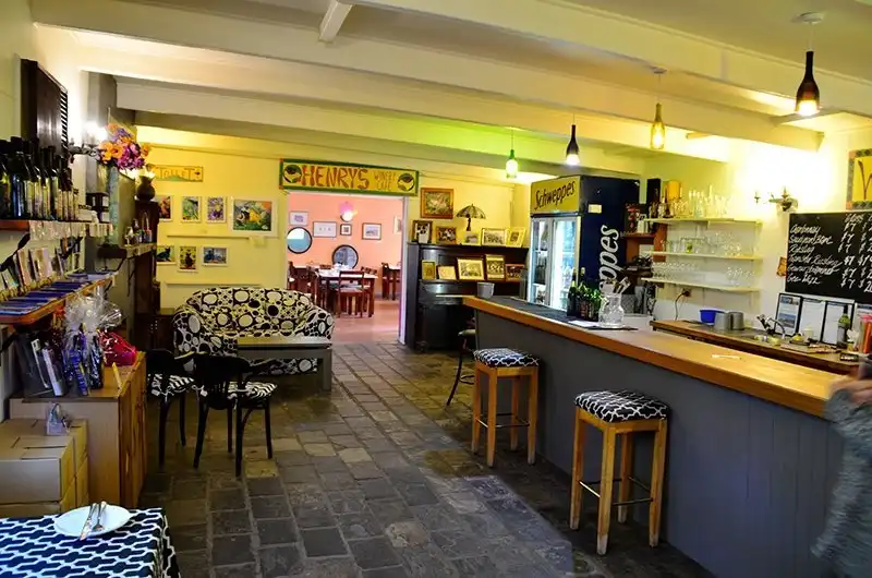 Hotels near Wyanga Park Winery