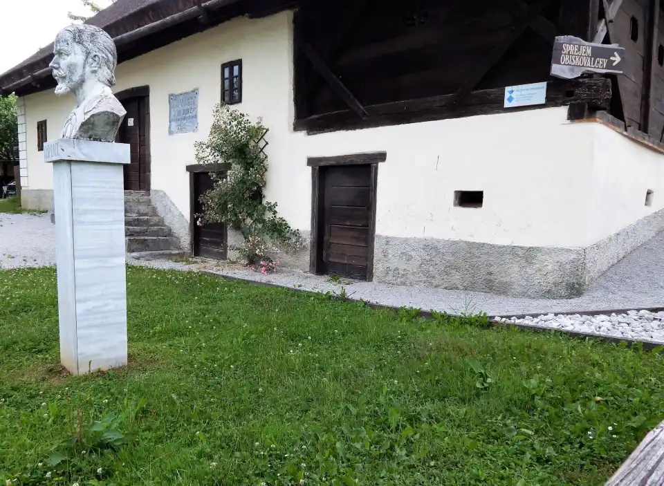 5_Jurčičeva Homestead