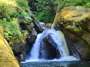 Racehorse Falls