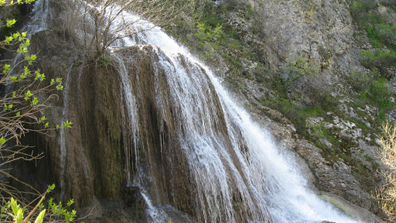Hotnitsa Waterfall