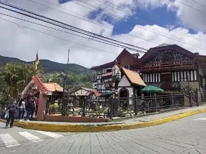 Arco de la Colonia Tovar