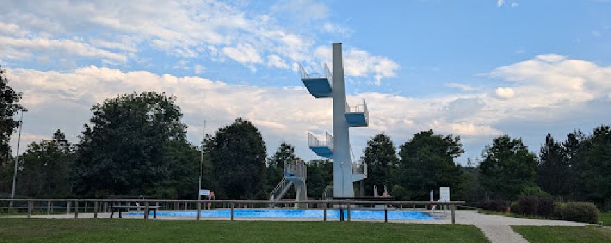 Outdoor pool Garching a. D. Alz