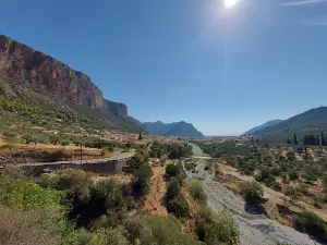 Metohion Panagias Elonas