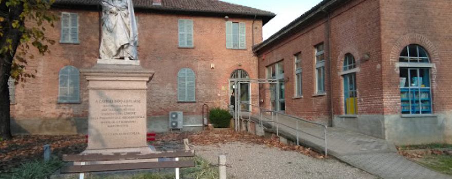 Biblioteca comunale Carlo Cantoni
