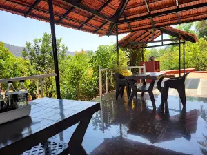 Shalabh Butterfly Garden and Resort (Homestay , Butterfly Garden )